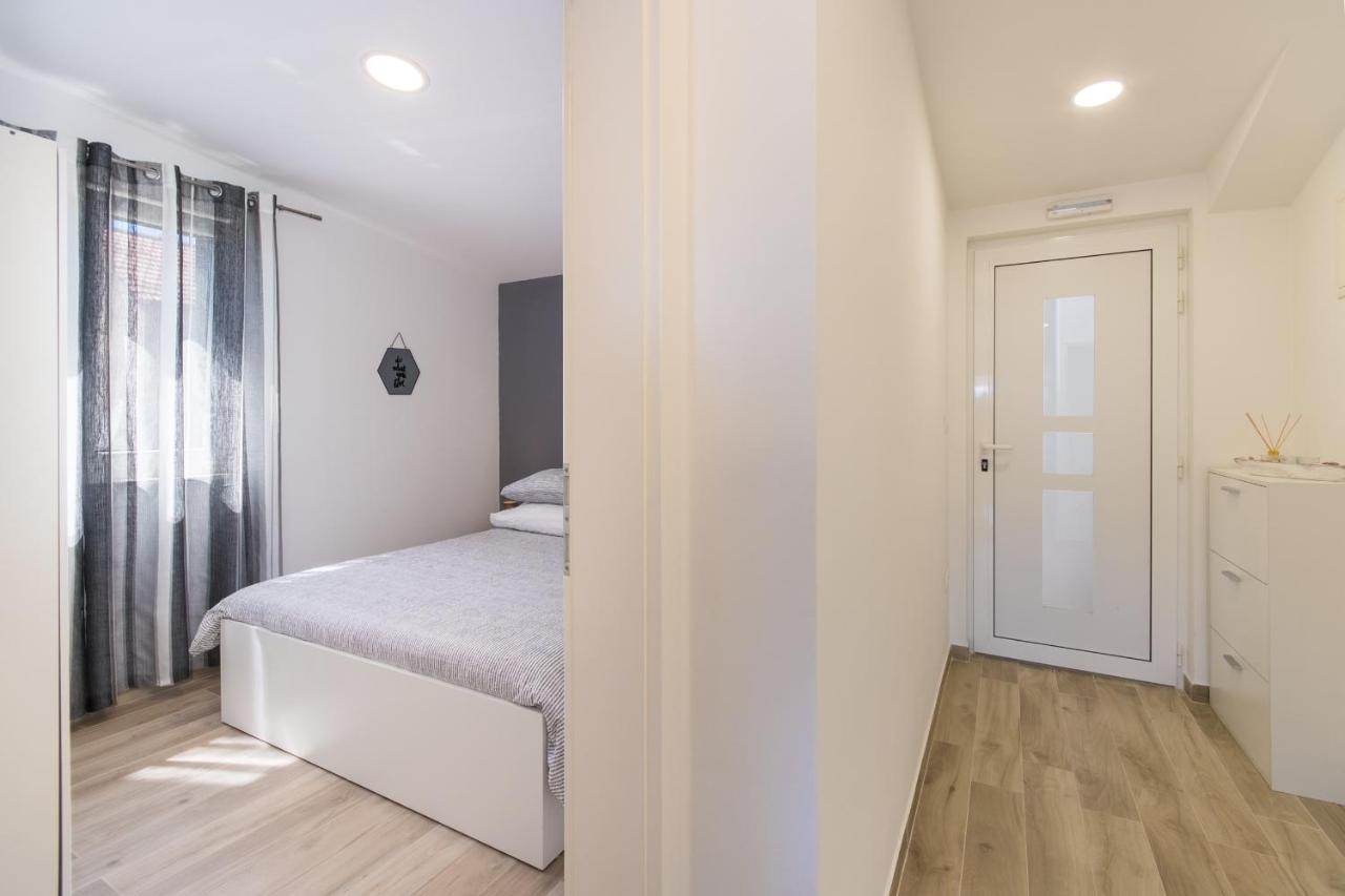 Apartment Finta Rogotin Exteriér fotografie