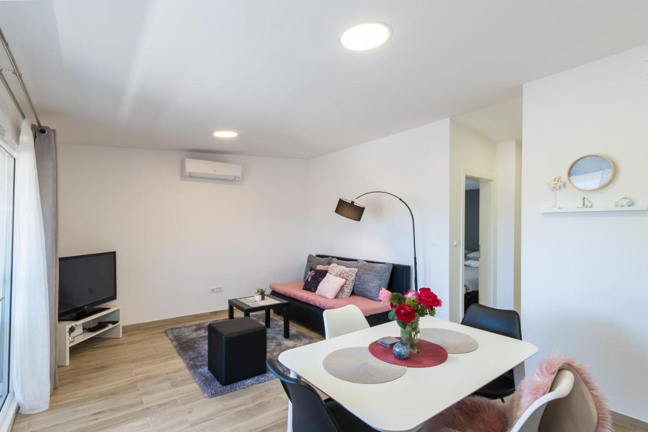 Apartment Finta Rogotin Exteriér fotografie